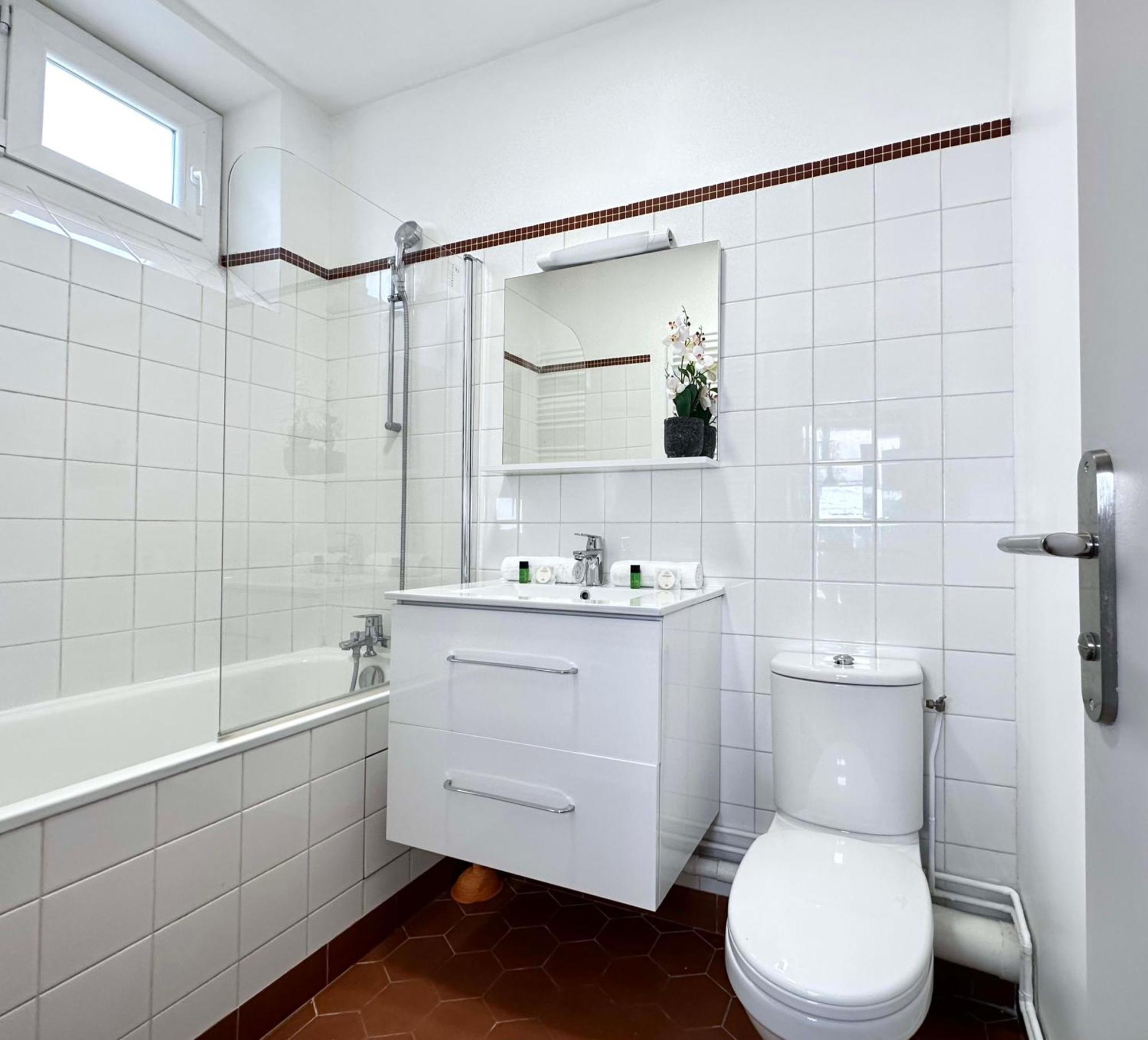 Apartamento Welcoming & Cosy Flat Near Republique París Exterior foto